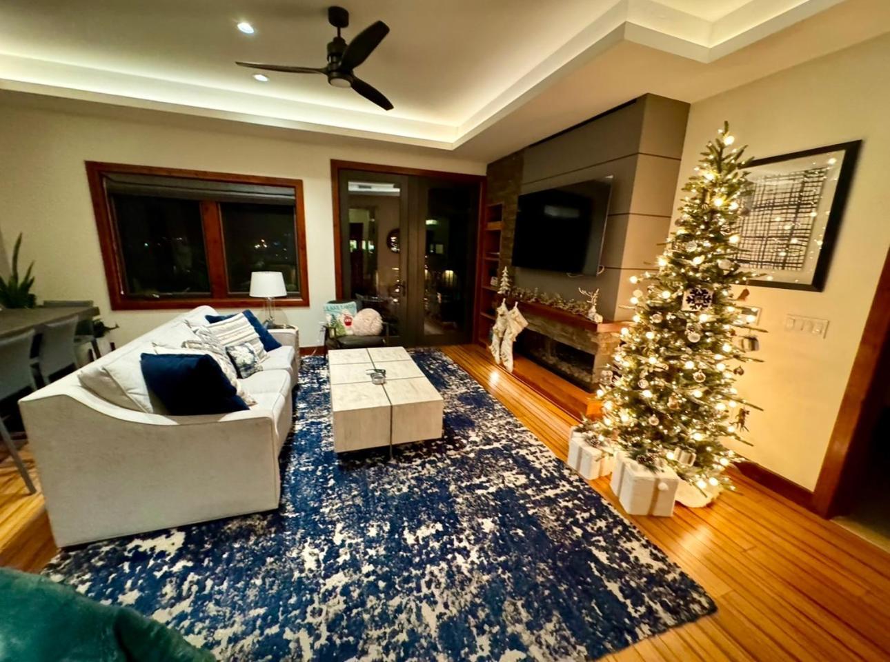 סאות' לייק טאהו Ski In/Out - Zalanta - Great Location- 2 Hot Tubs - Heated Pool מראה חיצוני תמונה